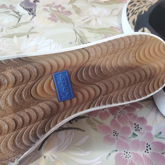 Keds Double Decker Leopard Canvas Slip-on - Picture 3 of 5